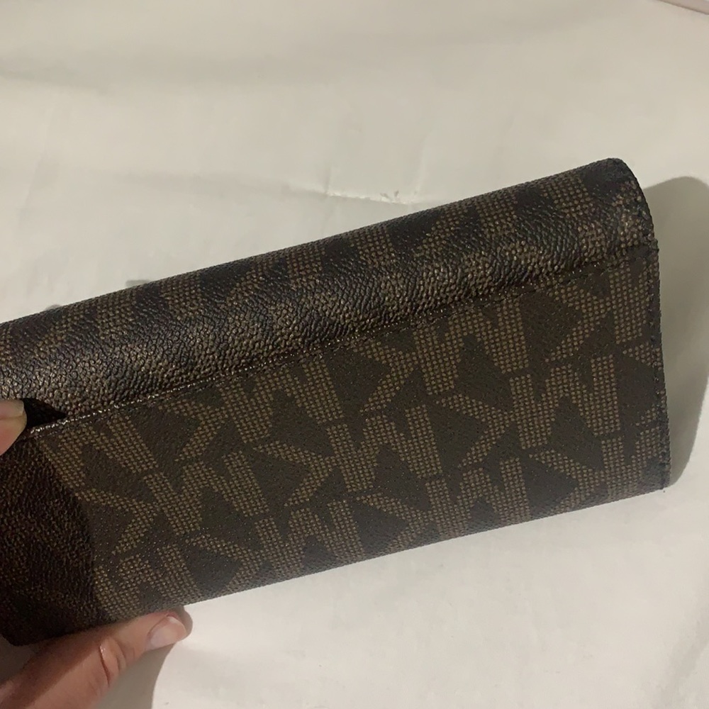 MK wallet - Picture 7 of 7